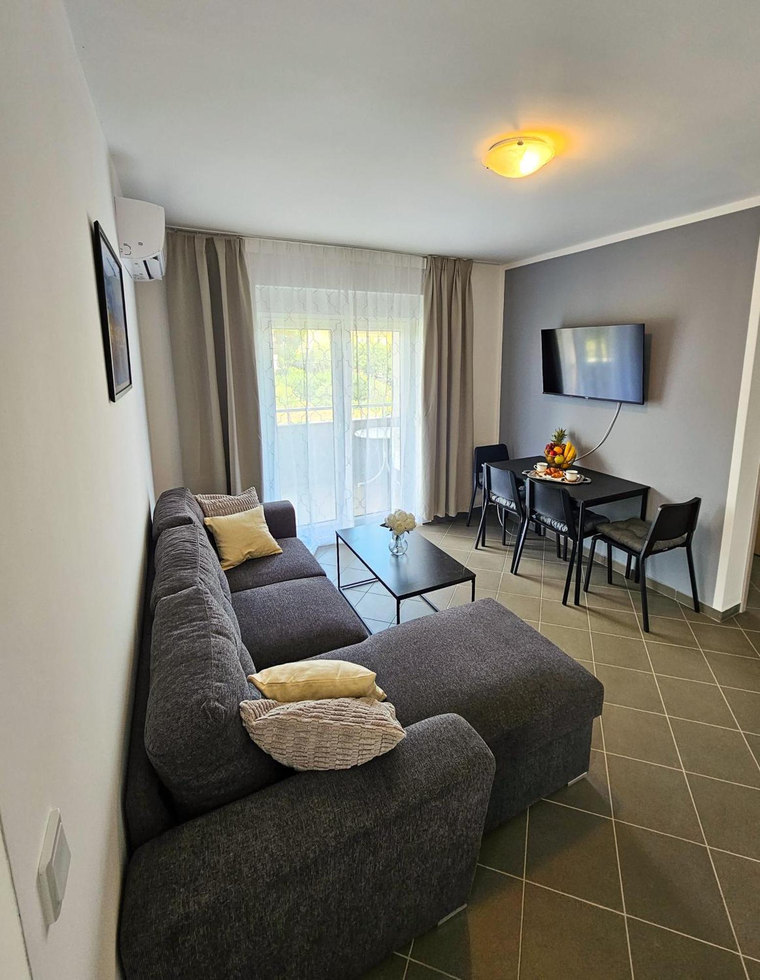 Apartments P&J Medolino Pokoj fotografie